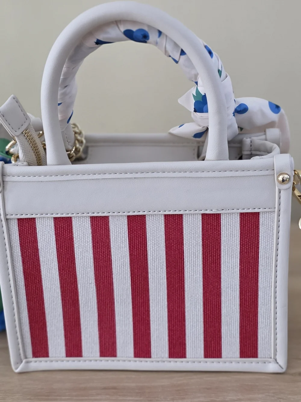 Betsey Johnson White & Red Striped Top-Handle Crossbody Bag XOLUCY